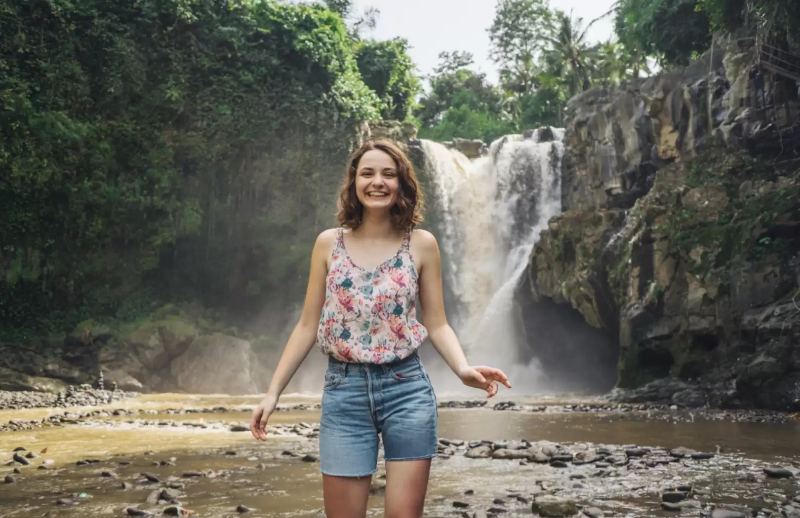 Tegenungan Waterfall